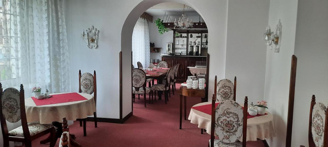 Excellent Romantic Прага Экстерьер фото